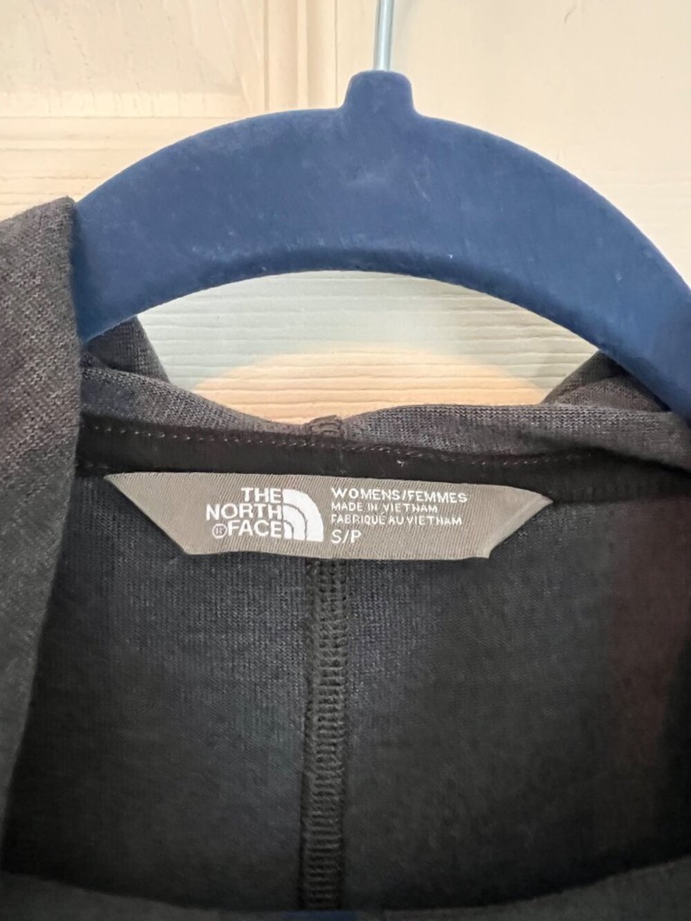 The North Face Grey Long Sleeve Hooded Mini Dress Small Activewear Athleisure - Picture 3 of 8